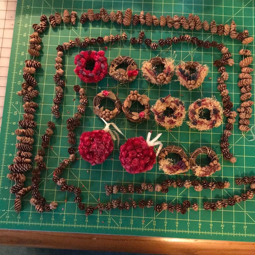 Group of nature inspired Christmas decor